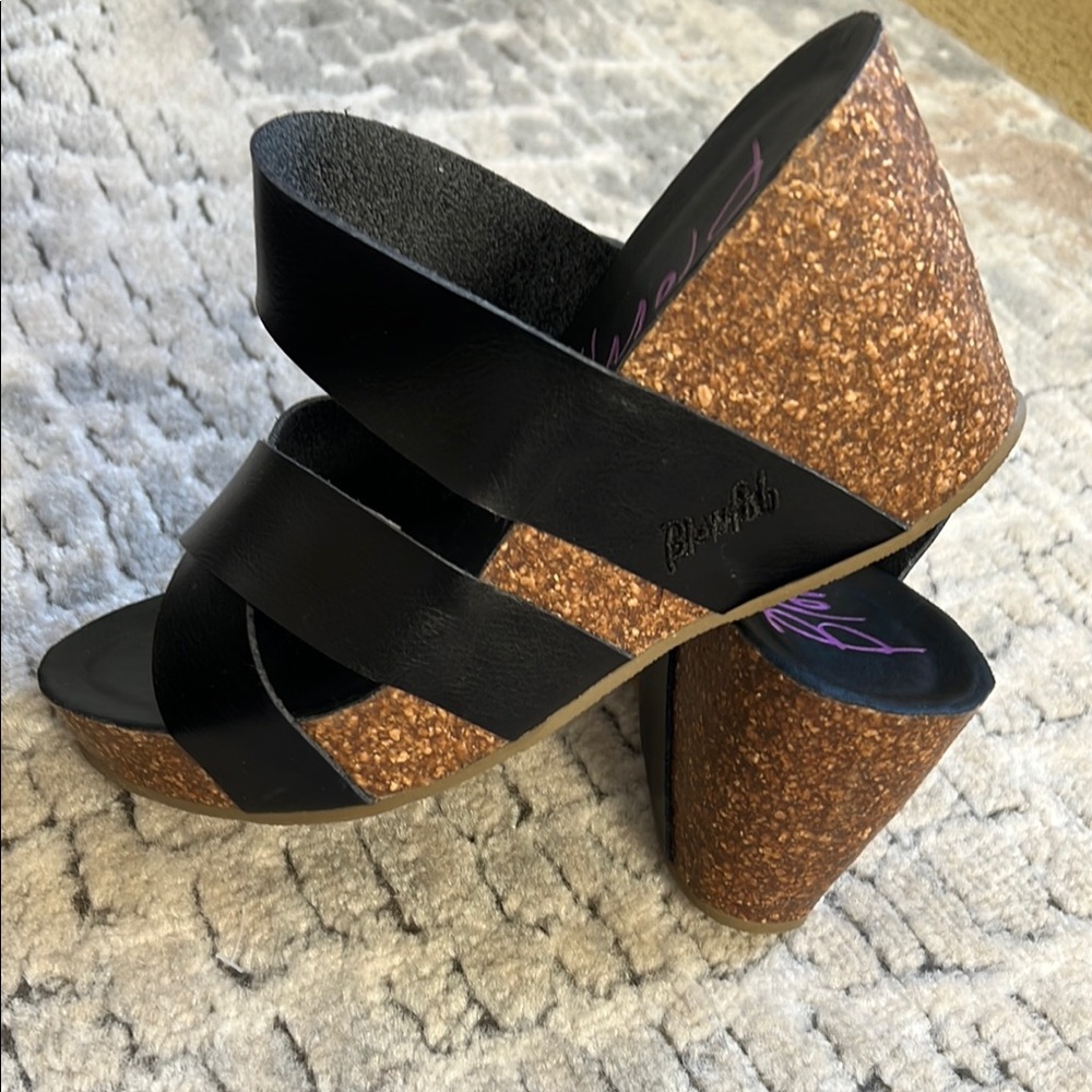 Blowfish Women's Black Sandals